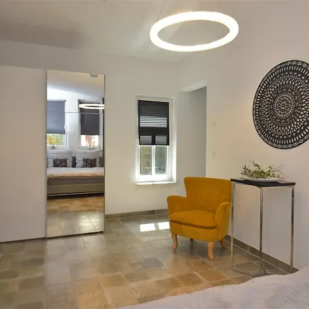 Balthasar Apartment *